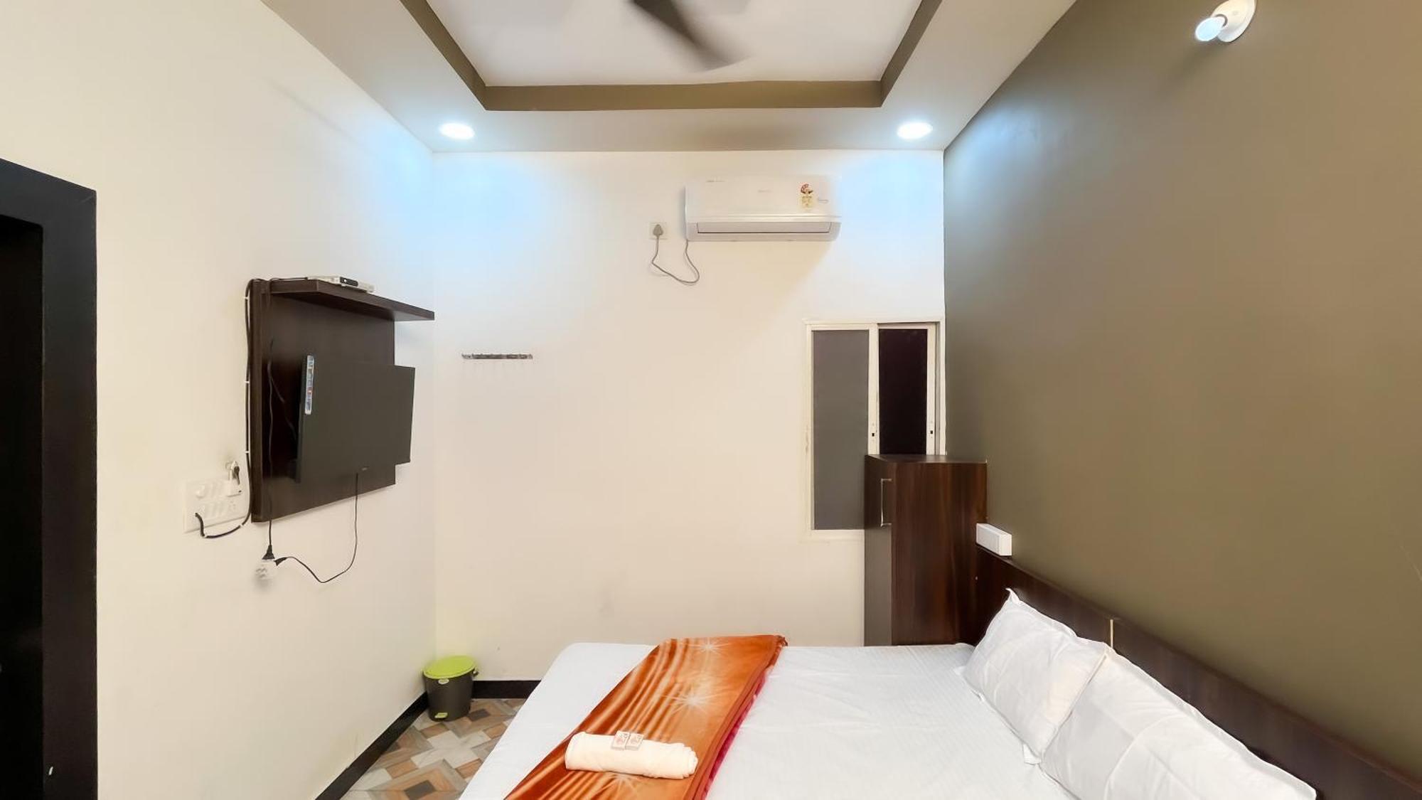 Hotel Rudraksh Ujjain Exterior foto